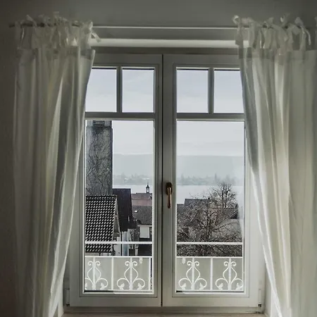 Bodenseeblick アパート *