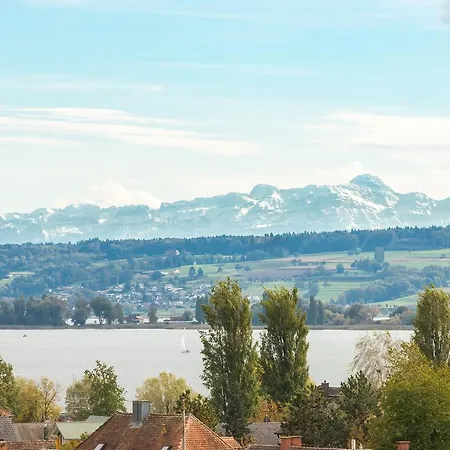 Bodenseeblick アパート *